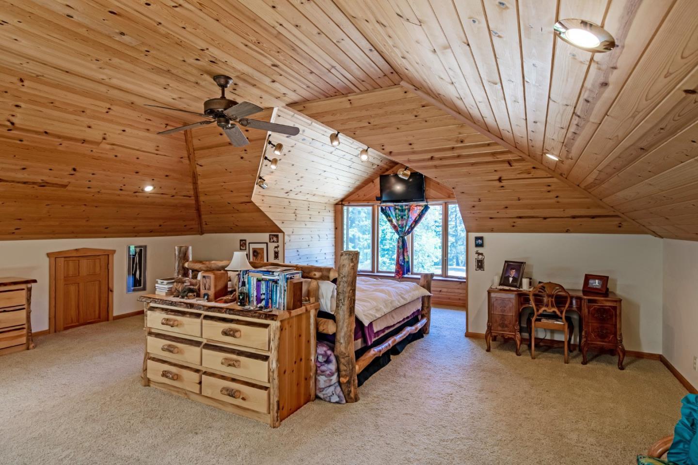 Detail Gallery Image 39 of 60 For 22700 Old Santa Cruz Hwy, Los Gatos,  CA 95033 - 5 Beds | 4/3 Baths