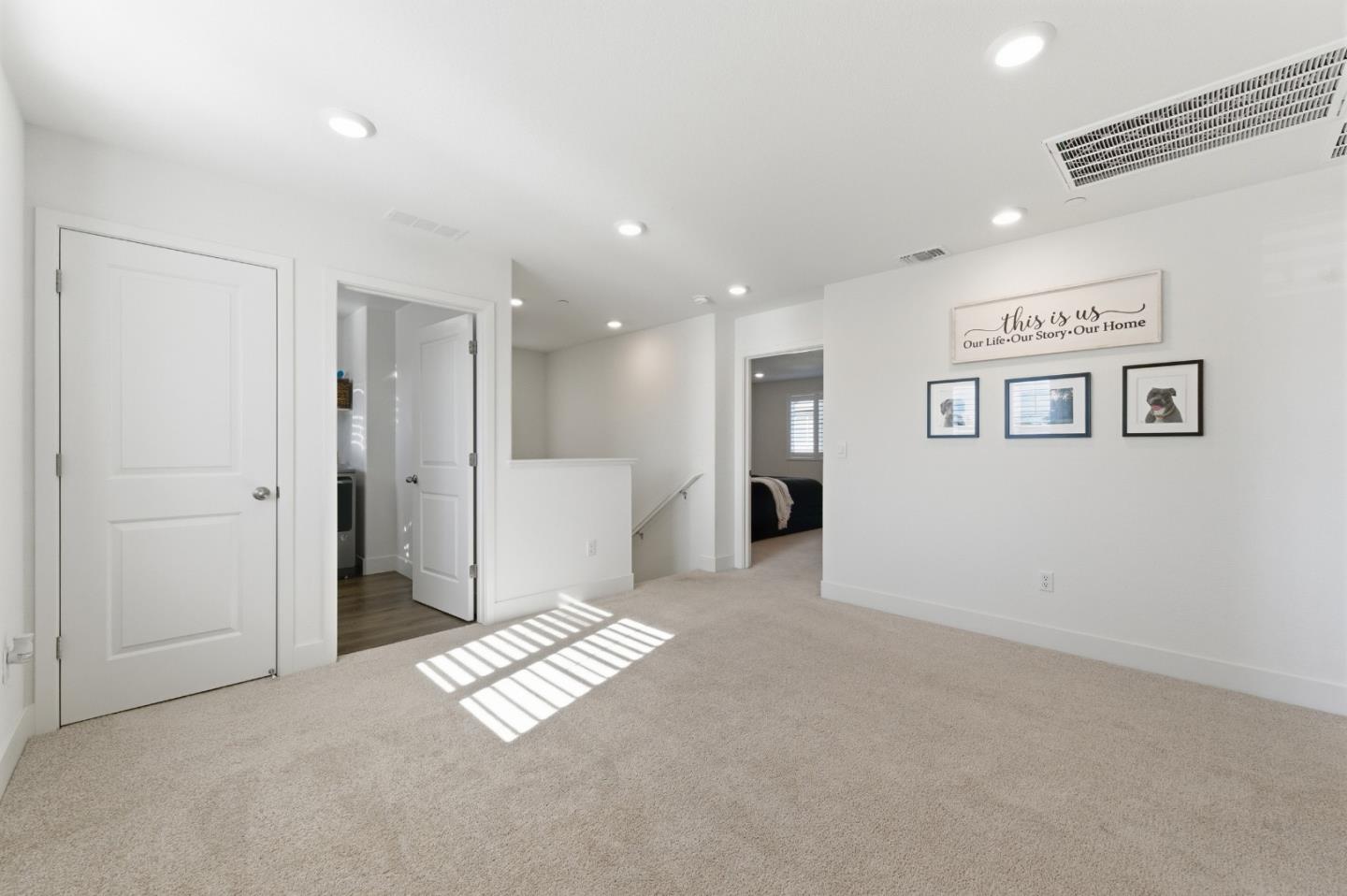 Detail Gallery Image 21 of 47 For 208 Frontier St, American Canyon,  CA 94503 - 3 Beds | 2/1 Baths