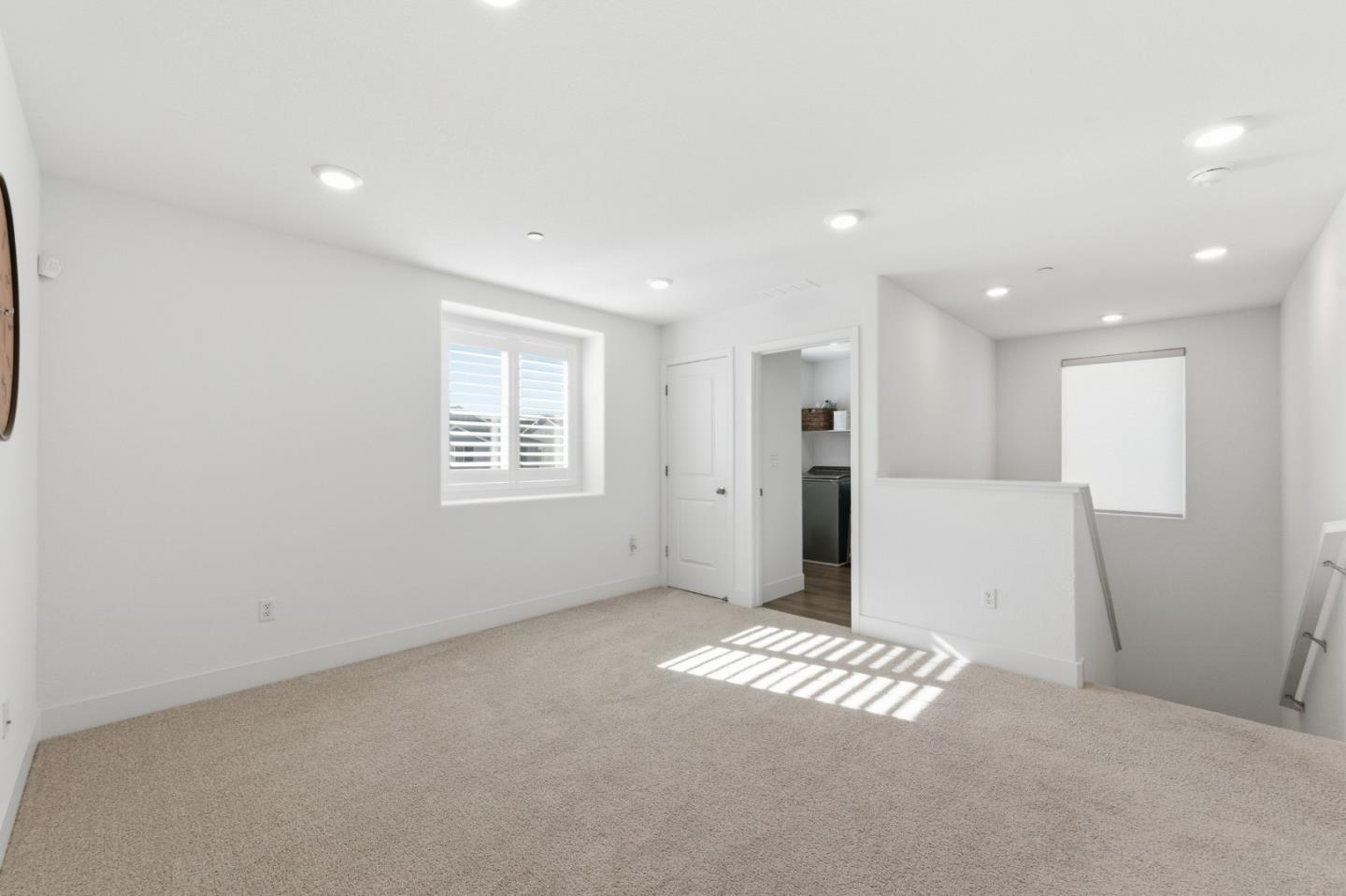 Detail Gallery Image 23 of 47 For 208 Frontier St, American Canyon,  CA 94503 - 3 Beds | 2/1 Baths