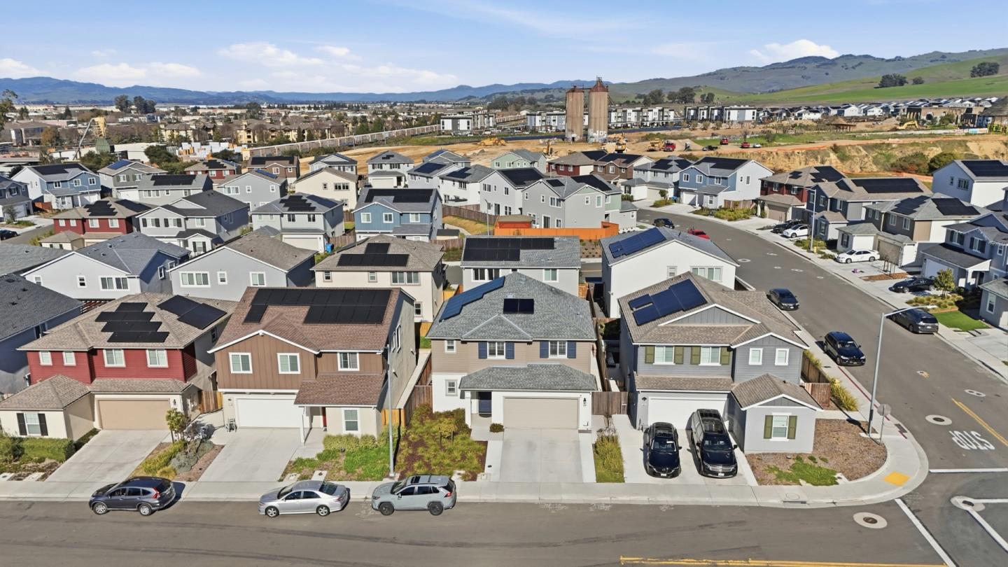 Detail Gallery Image 43 of 47 For 208 Frontier St, American Canyon,  CA 94503 - 3 Beds | 2/1 Baths