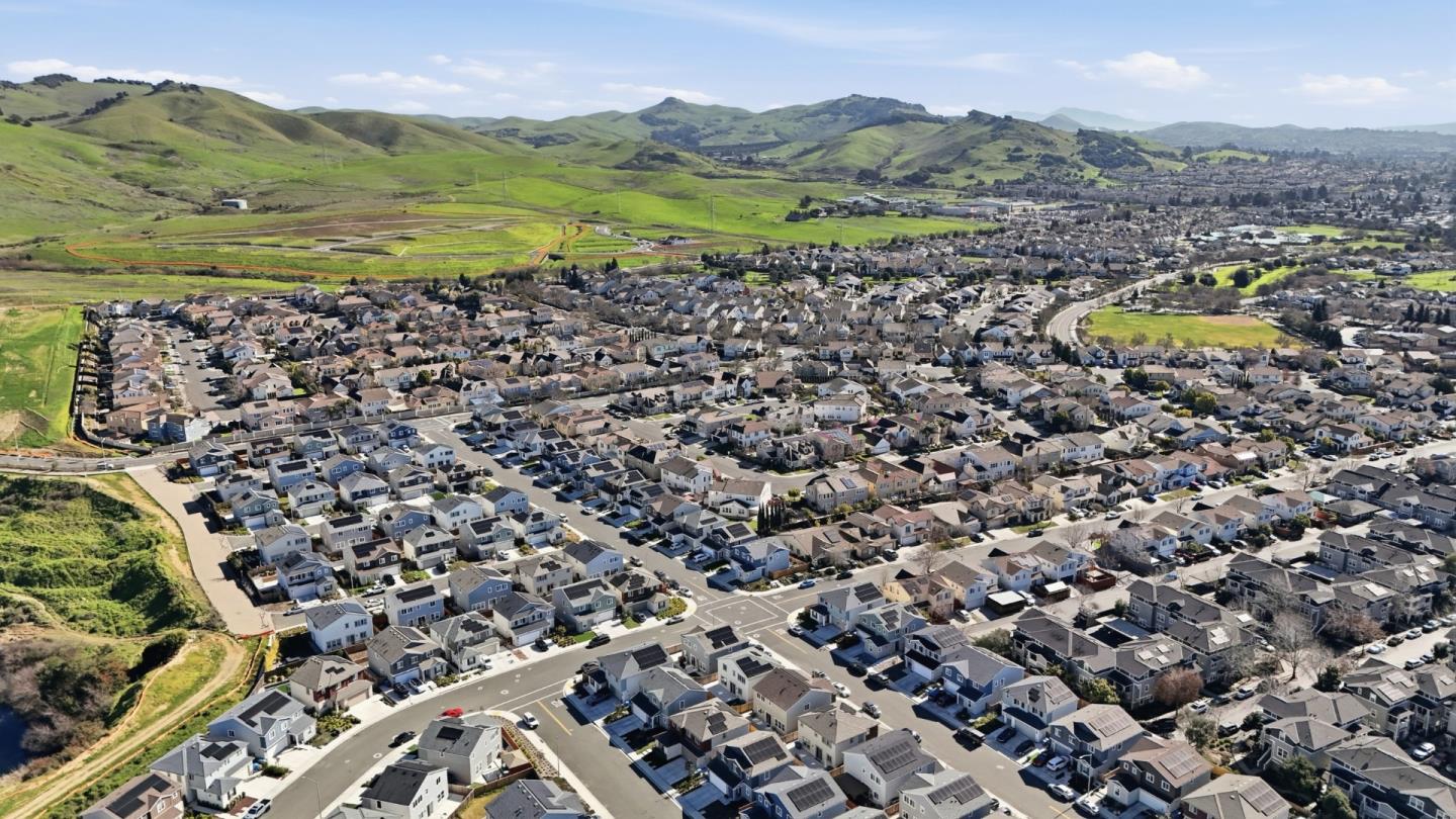 Detail Gallery Image 44 of 47 For 208 Frontier St, American Canyon,  CA 94503 - 3 Beds | 2/1 Baths