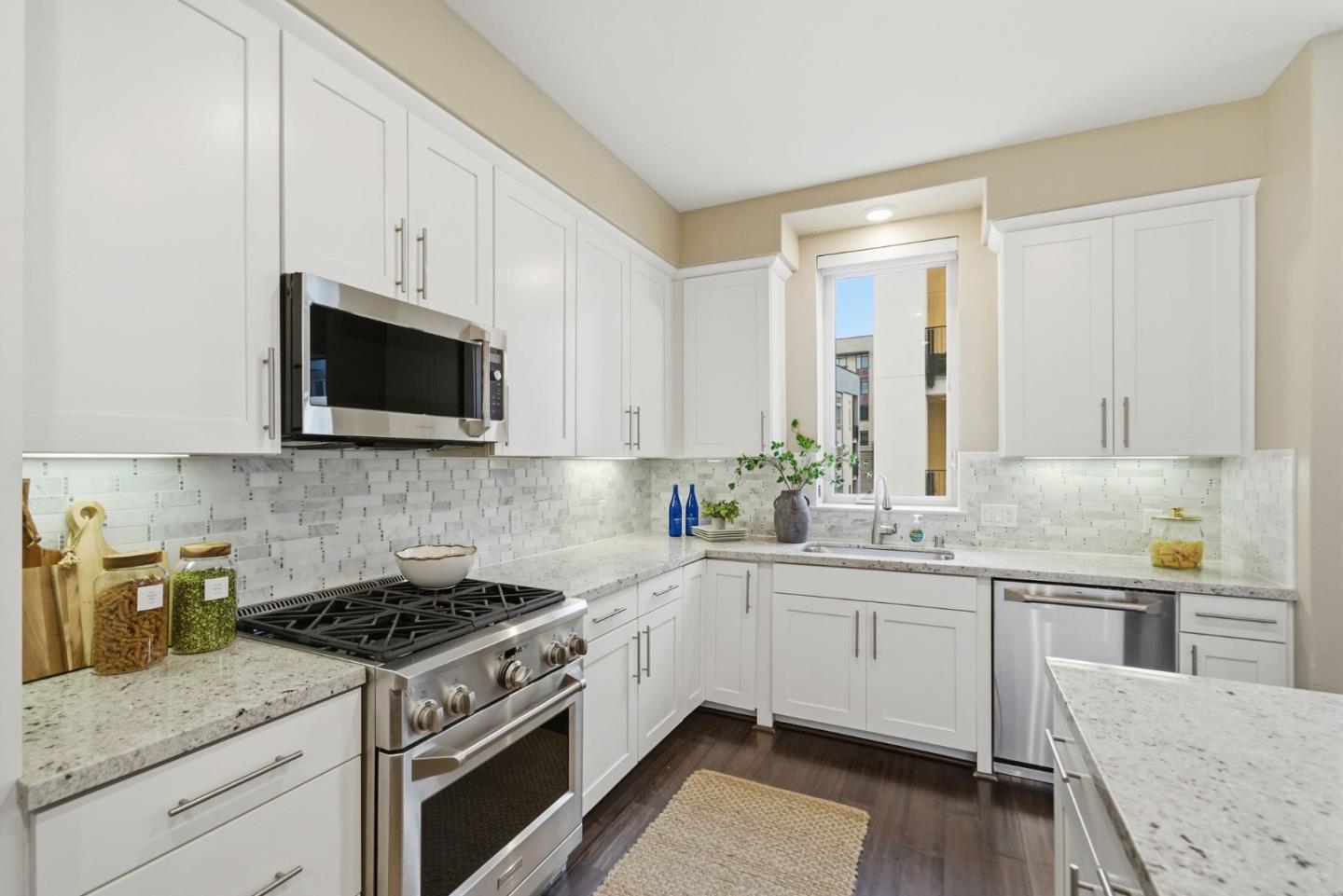 Detail Gallery Image 13 of 54 For 729 Eppleton Ln #303,  Foster City,  CA 94404 - 2 Beds | 2 Baths