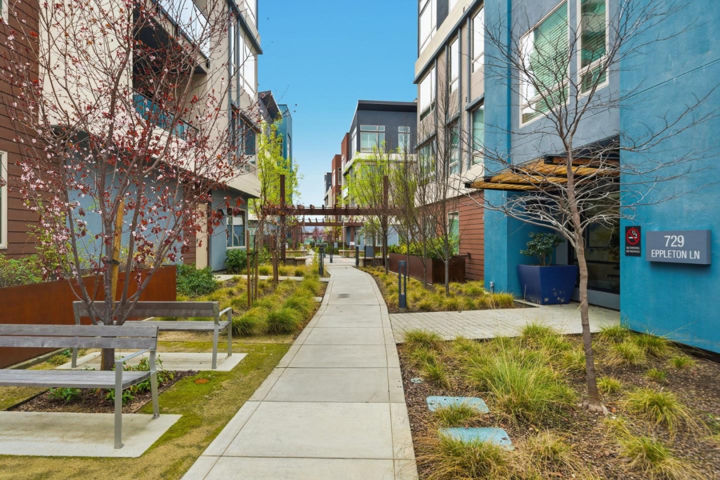 Detail Gallery Image 2 of 54 For 729 Eppleton Ln #303,  Foster City,  CA 94404 - 2 Beds | 2 Baths