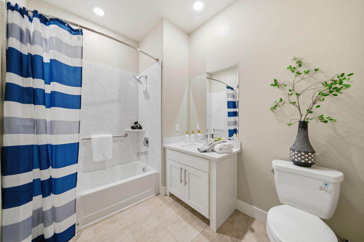 Detail Gallery Image 34 of 54 For 729 Eppleton Ln #303,  Foster City,  CA 94404 - 2 Beds | 2 Baths