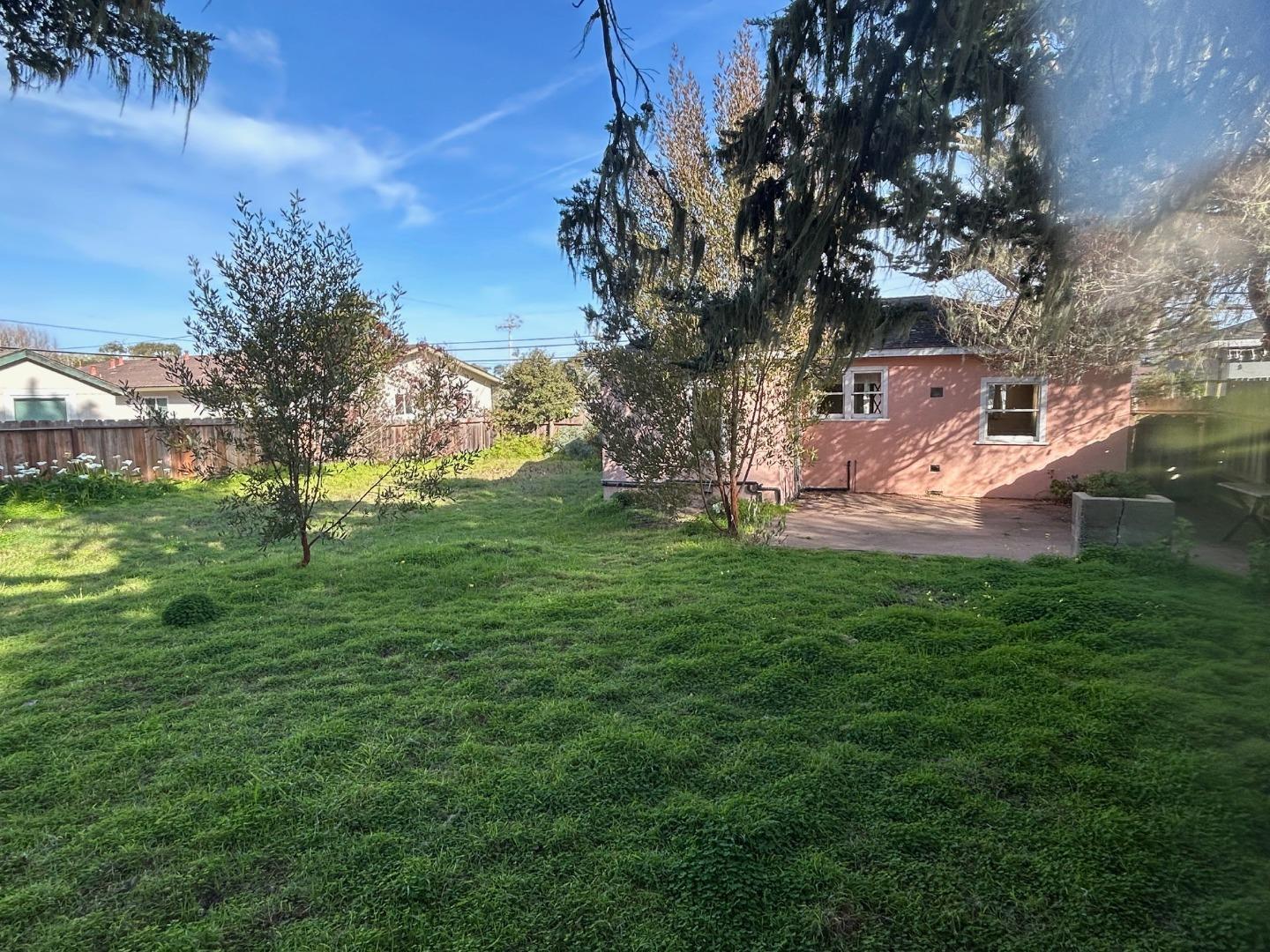 Detail Gallery Image 13 of 14 For 805 Sinex Ave, Pacific Grove,  CA 93950 - 1 Beds | 1 Baths