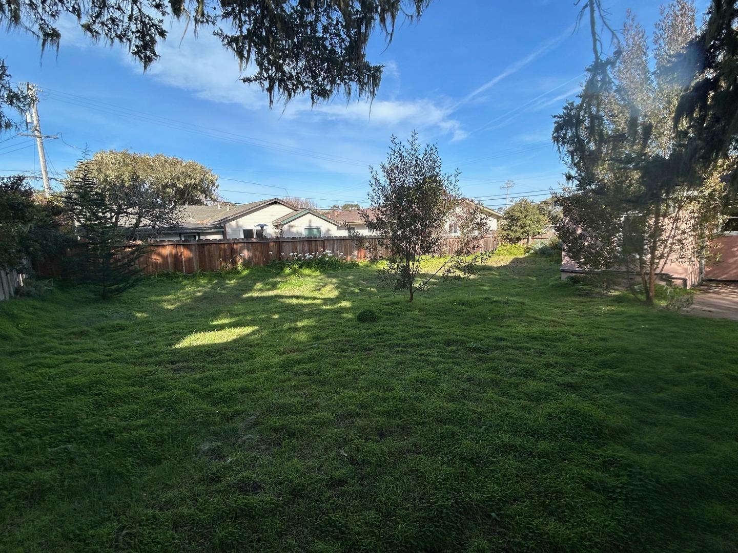 Detail Gallery Image 14 of 14 For 805 Sinex Ave, Pacific Grove,  CA 93950 - 1 Beds | 1 Baths