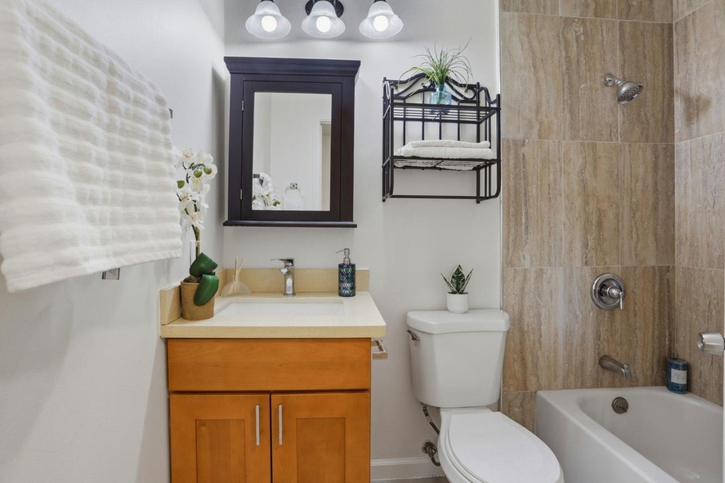 Detail Gallery Image 26 of 33 For 5707 Calmor Ave #3,  San Jose,  CA 95123 - 2 Beds | 1 Baths