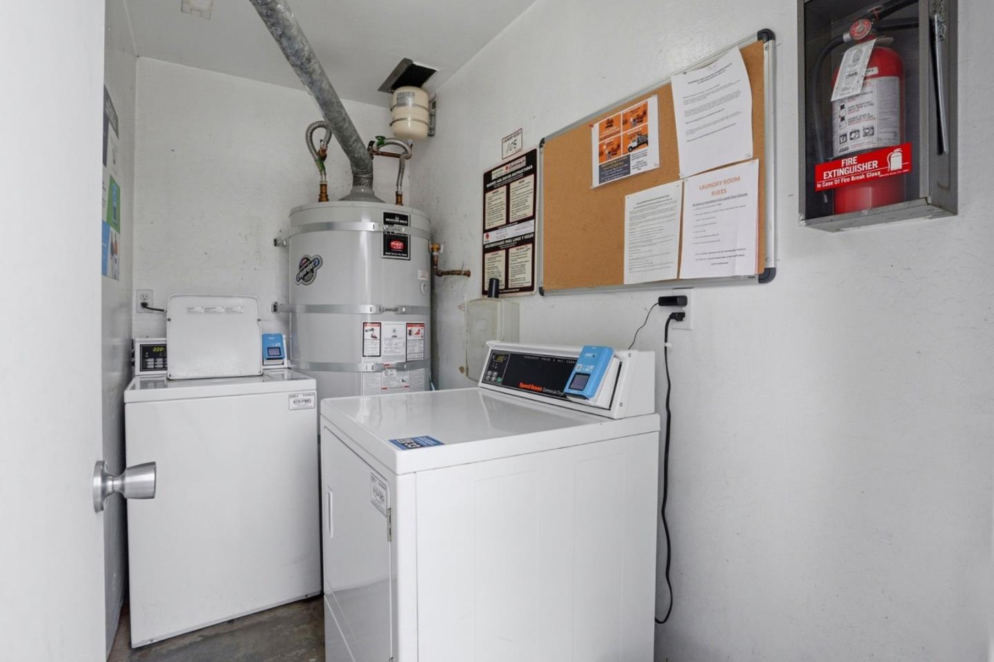 Detail Gallery Image 28 of 33 For 5707 Calmor Ave #3,  San Jose,  CA 95123 - 2 Beds | 1 Baths