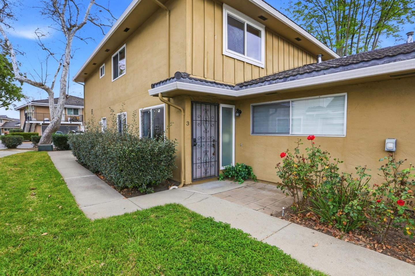 Detail Gallery Image 4 of 33 For 5707 Calmor Ave #3,  San Jose,  CA 95123 - 2 Beds | 1 Baths