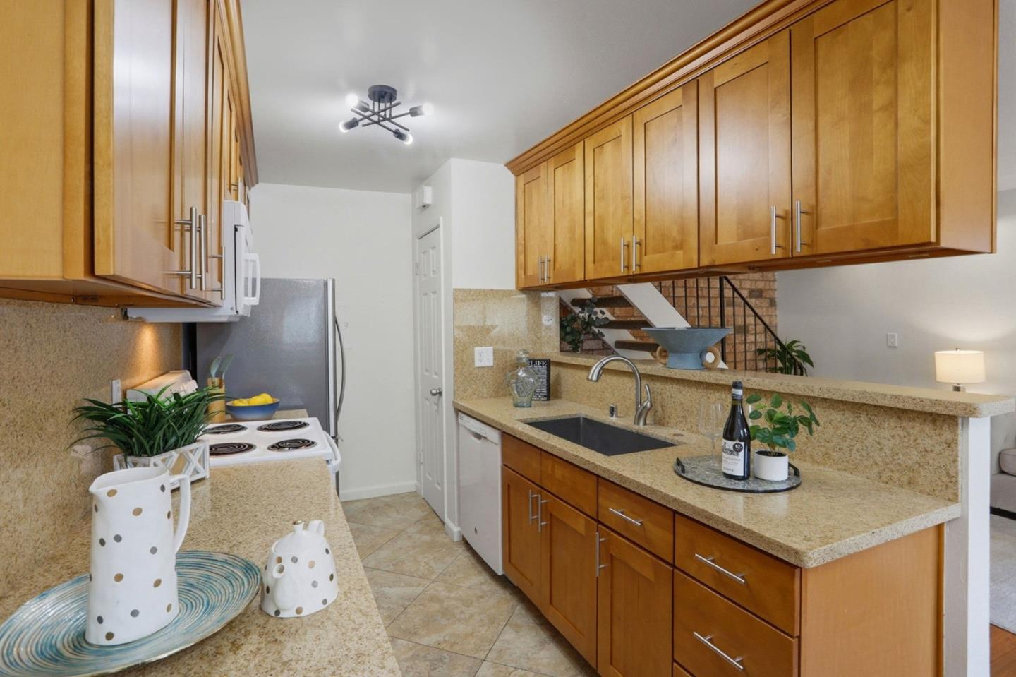 Detail Gallery Image 9 of 33 For 5707 Calmor Ave #3,  San Jose,  CA 95123 - 2 Beds | 1 Baths