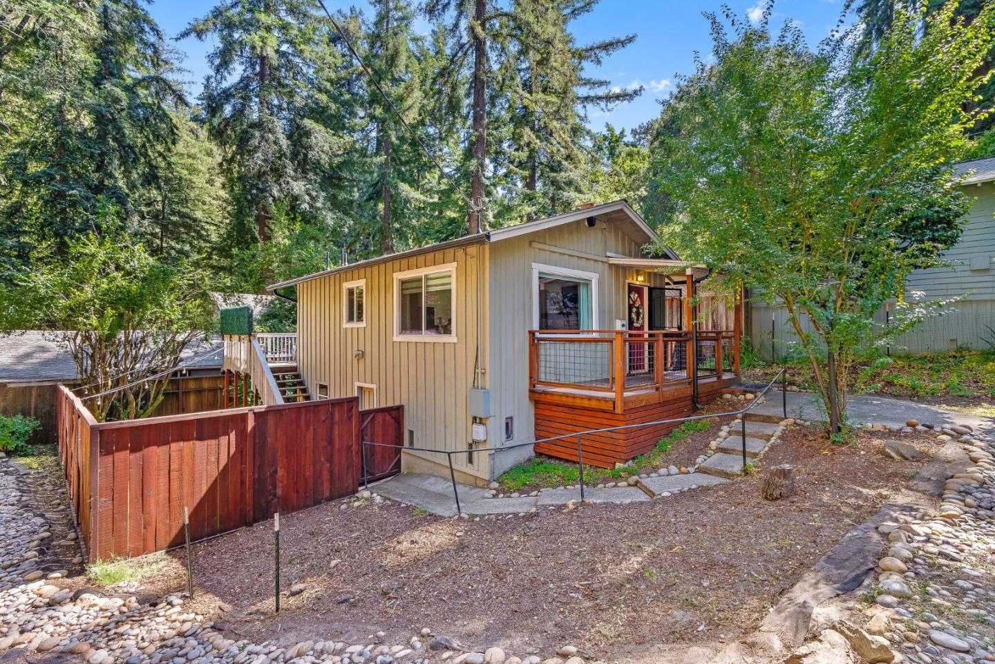 Detail Gallery Image 39 of 69 For 13896 Bear Creek Rd, Boulder Creek,  CA 95006 - 3 Beds | 2 Baths