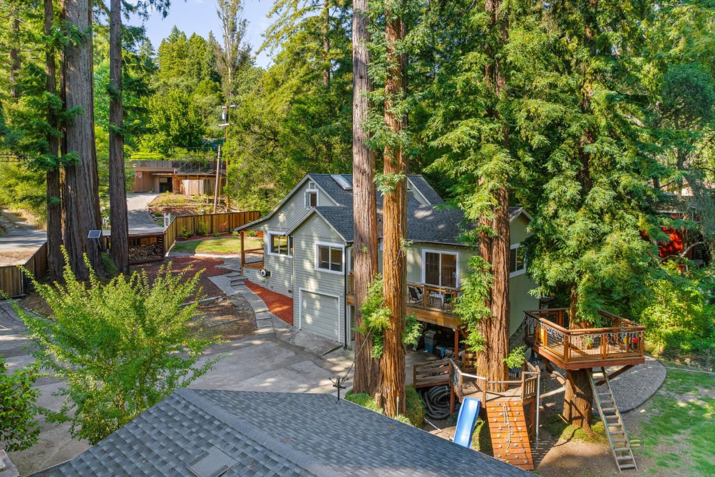 Detail Gallery Image 6 of 69 For 13896 Bear Creek Rd, Boulder Creek,  CA 95006 - 3 Beds | 2 Baths