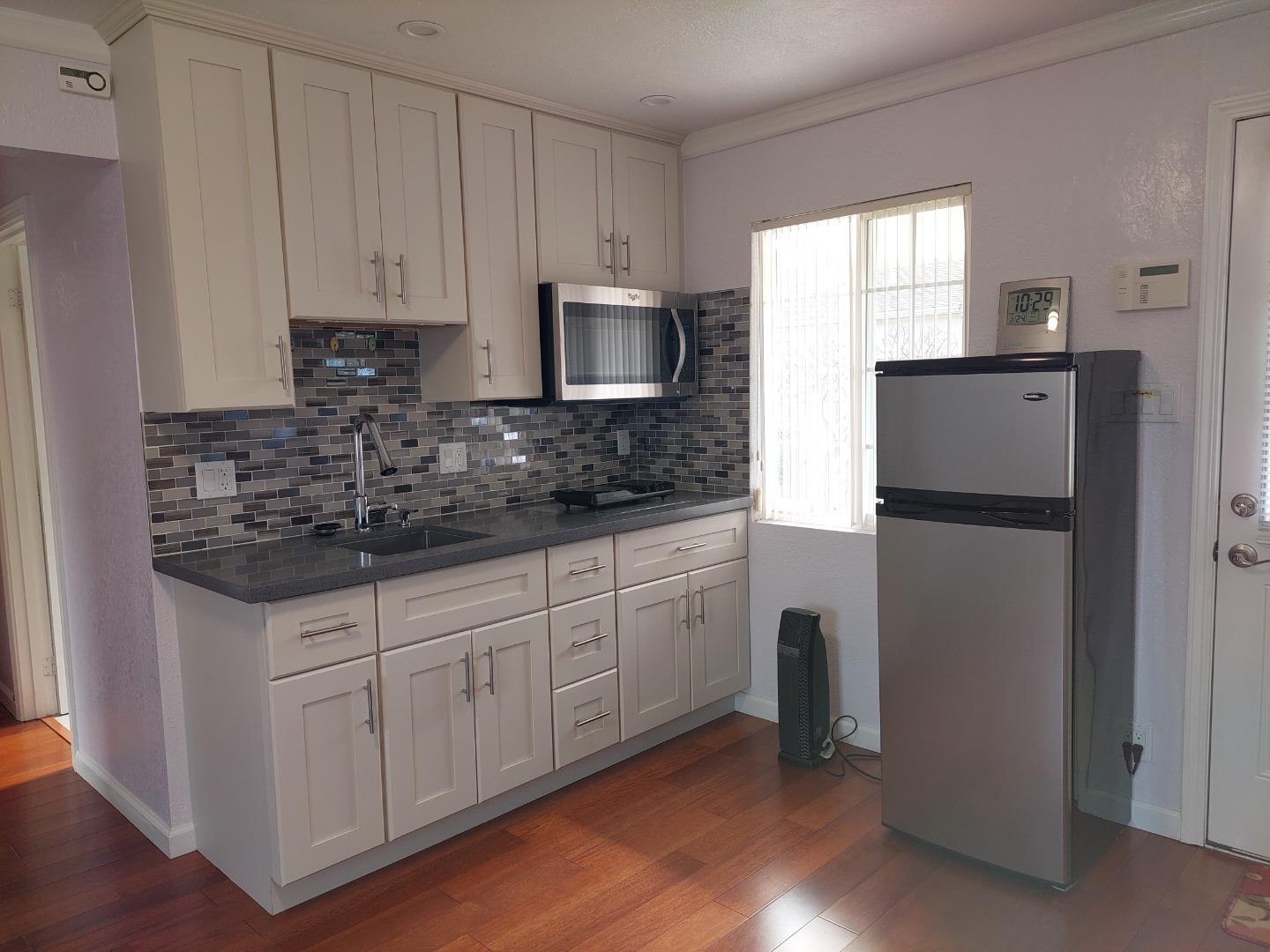 Detail Gallery Image 6 of 9 For 3602 Martin, San Mateo,  CA 94403 - 0 Beds | 1 Baths