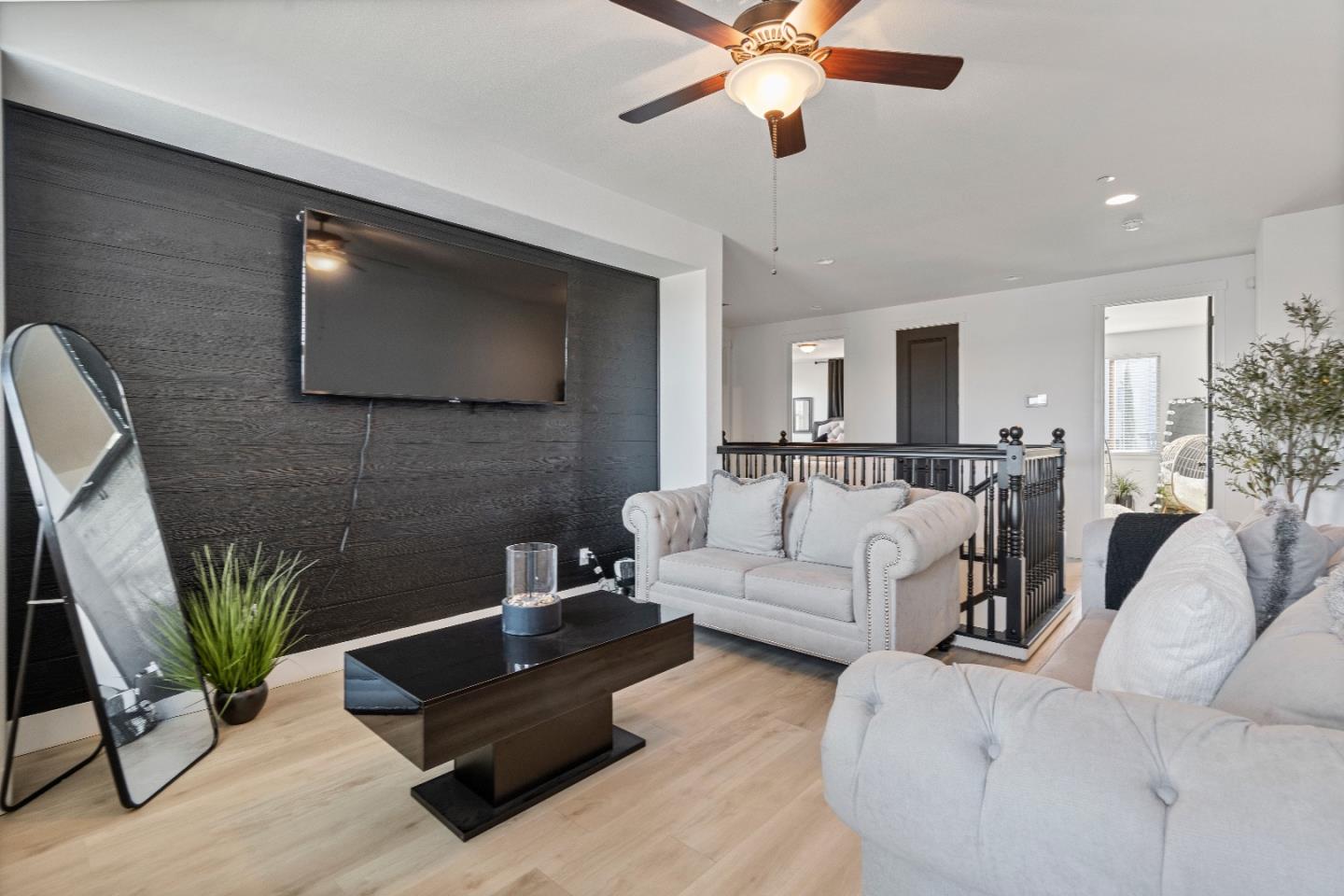 Detail Gallery Image 28 of 52 For 1657 Santana Ranch Dr, Hollister,  CA 95023 - 4 Beds | 3 Baths