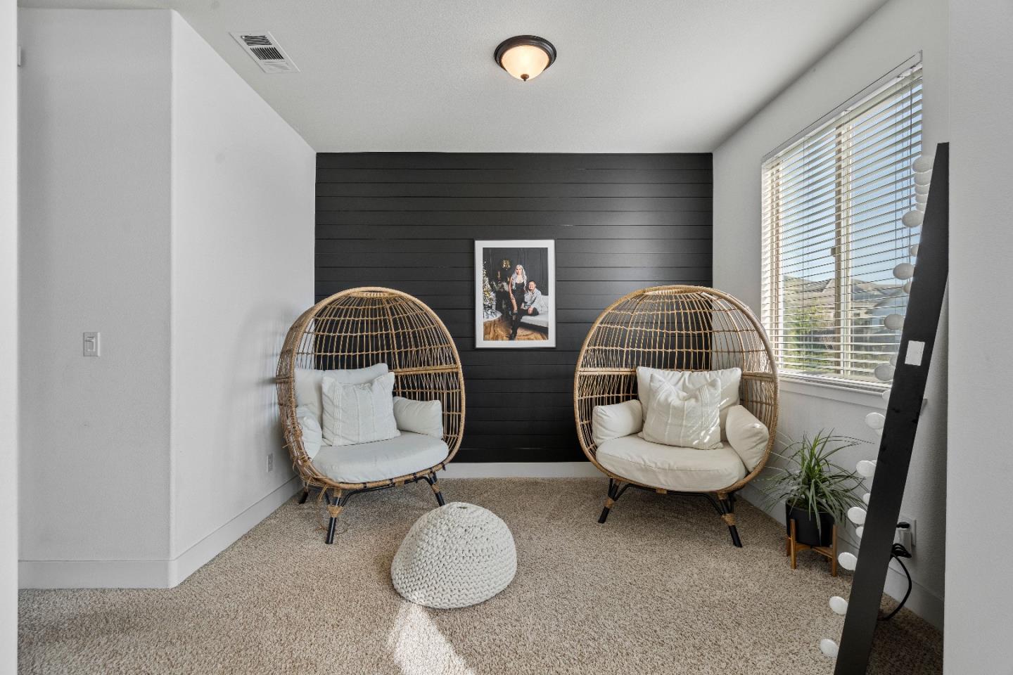 Detail Gallery Image 30 of 52 For 1657 Santana Ranch Dr, Hollister,  CA 95023 - 4 Beds | 3 Baths