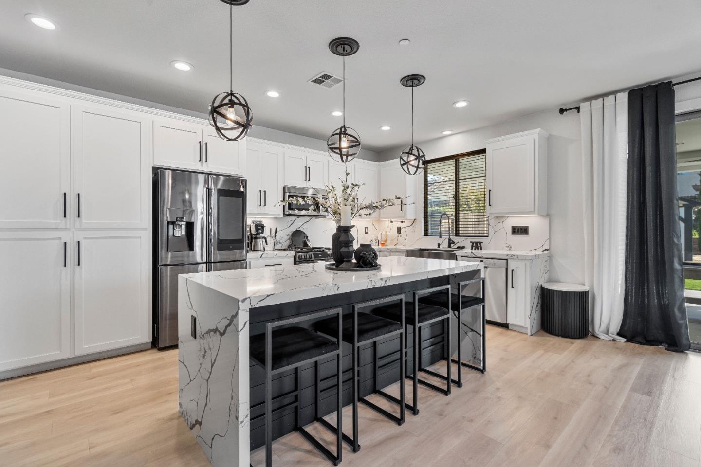 Detail Gallery Image 45 of 52 For 1657 Santana Ranch Dr, Hollister,  CA 95023 - 4 Beds | 3 Baths