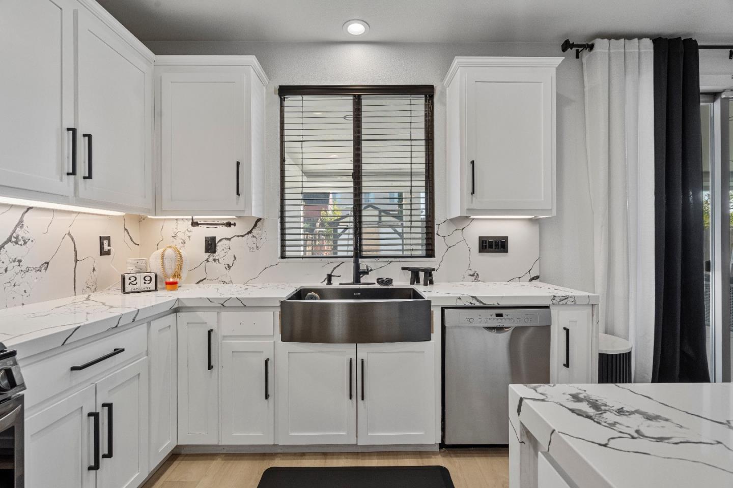 Detail Gallery Image 46 of 52 For 1657 Santana Ranch Dr, Hollister,  CA 95023 - 4 Beds | 3 Baths