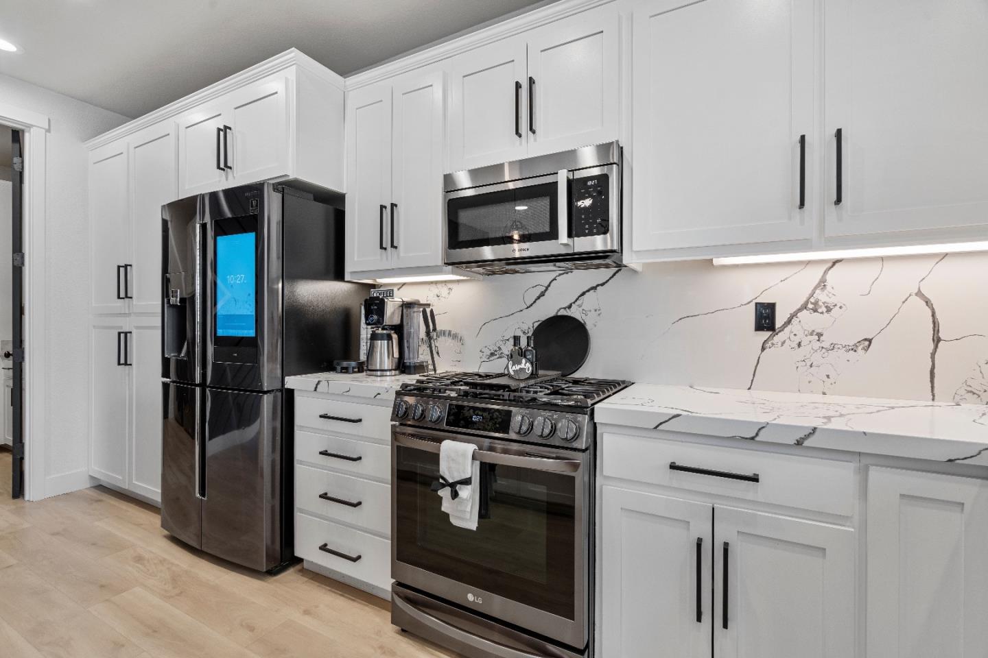 Detail Gallery Image 47 of 52 For 1657 Santana Ranch Dr, Hollister,  CA 95023 - 4 Beds | 3 Baths