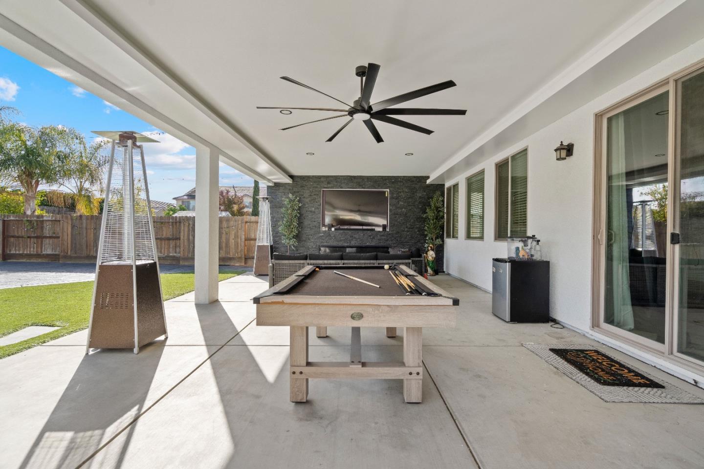 Detail Gallery Image 50 of 52 For 1657 Santana Ranch Dr, Hollister,  CA 95023 - 4 Beds | 3 Baths