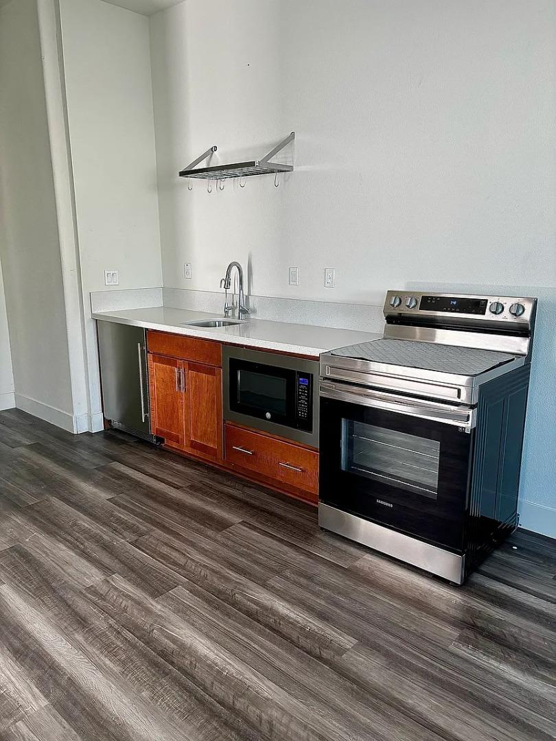 Detail Gallery Image 3 of 9 For 3029 Gaylene Ann Pl, Tracy,  CA 95377 - 1 Beds | 1 Baths