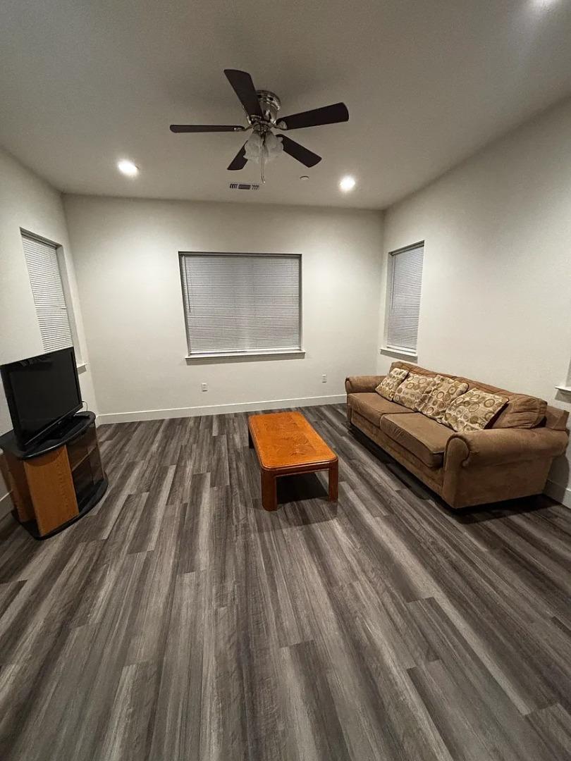 Detail Gallery Image 8 of 9 For 3029 Gaylene Ann Pl, Tracy,  CA 95377 - 1 Beds | 1 Baths