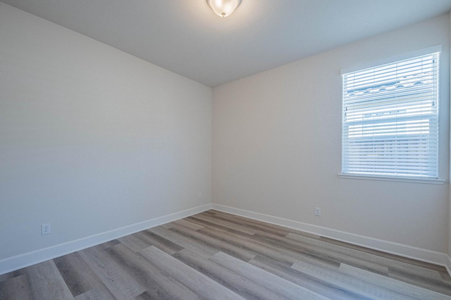 Detail Gallery Image 23 of 41 For 581 Segovia Dr, Hollister,  CA 95023 - 3 Beds | 3 Baths