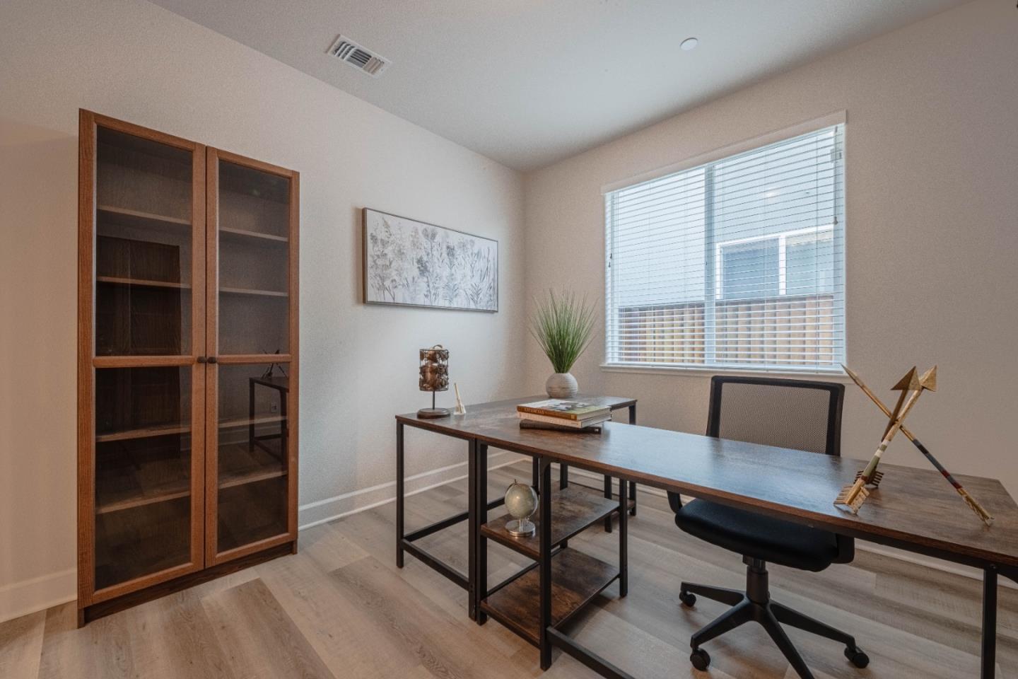 Detail Gallery Image 29 of 41 For 581 Segovia Dr, Hollister,  CA 95023 - 3 Beds | 3 Baths