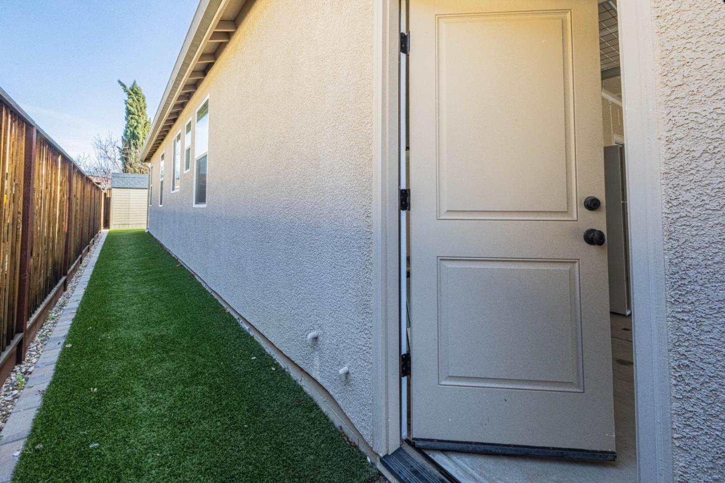 Detail Gallery Image 39 of 41 For 581 Segovia Dr, Hollister,  CA 95023 - 3 Beds | 3 Baths