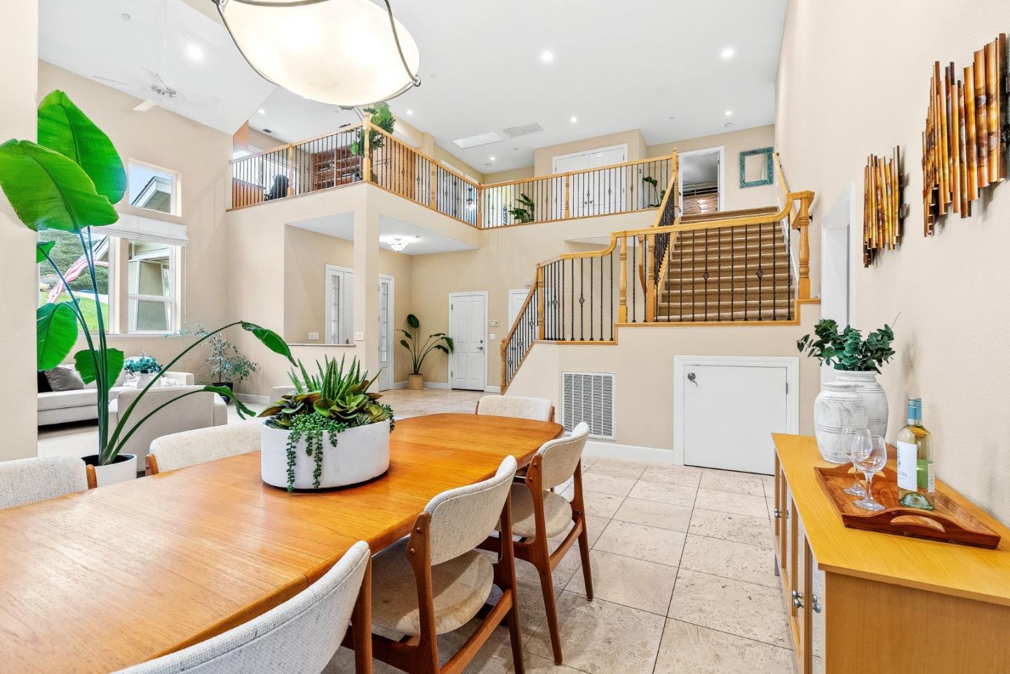 Detail Gallery Image 14 of 60 For 12 Casa Way, Scotts Valley,  CA 95066 - 4 Beds | 3/1 Baths