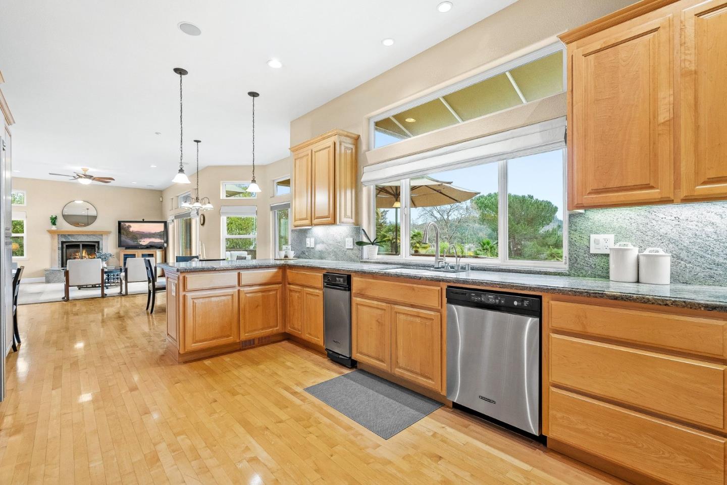 Detail Gallery Image 16 of 60 For 12 Casa Way, Scotts Valley,  CA 95066 - 4 Beds | 3/1 Baths