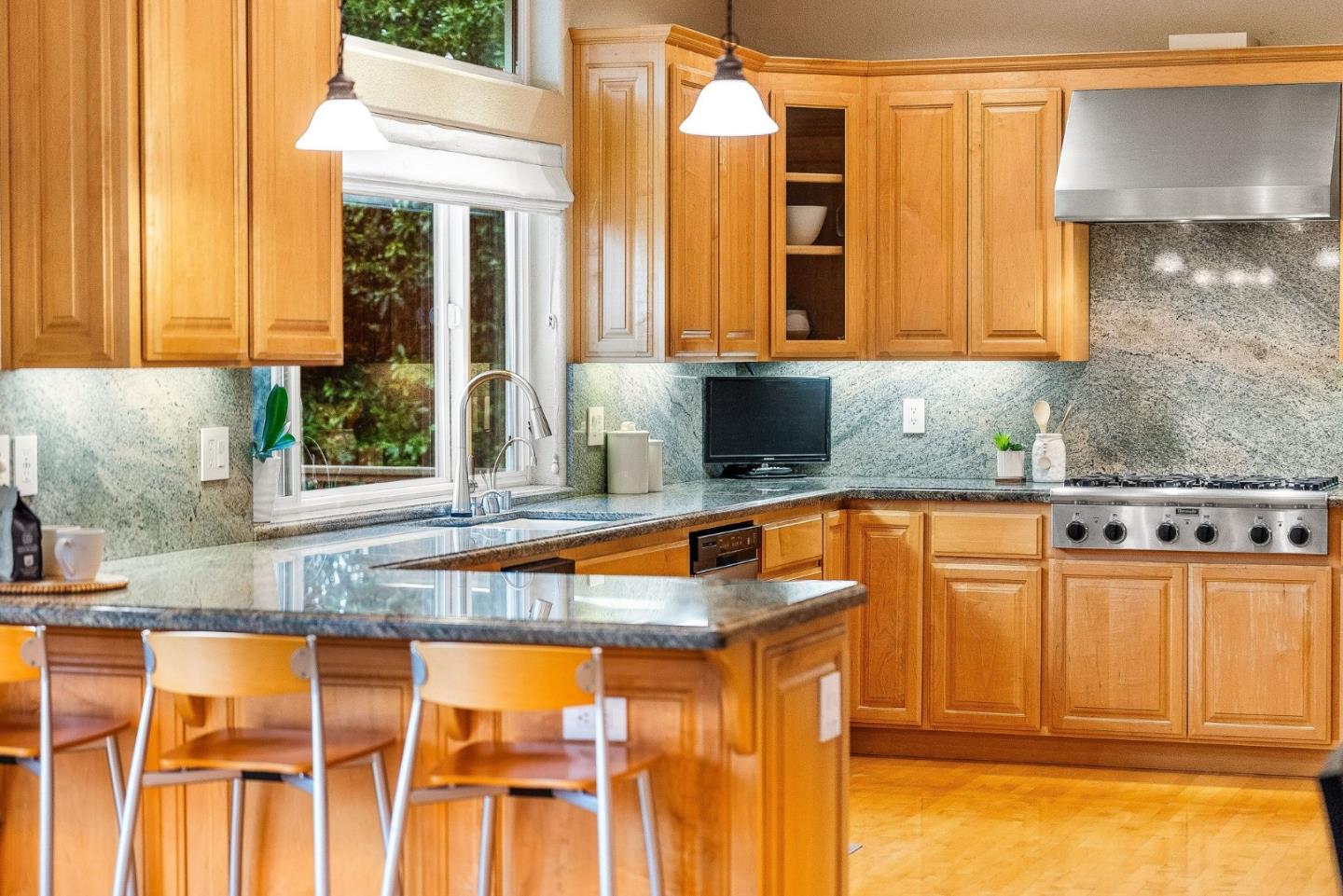 Detail Gallery Image 19 of 60 For 12 Casa Way, Scotts Valley,  CA 95066 - 4 Beds | 3/1 Baths