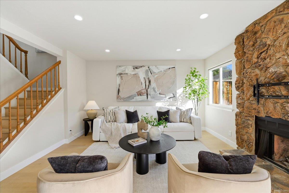 Detail Gallery Image 17 of 68 For 275 S Bayview Ave #N,  Sunnyvale,  CA 94086 - 2 Beds | 2/1 Baths