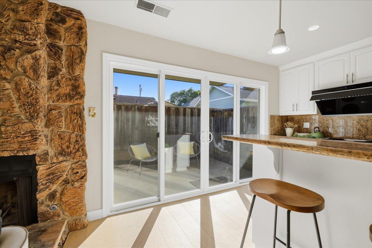 Detail Gallery Image 19 of 68 For 275 S Bayview Ave #N,  Sunnyvale,  CA 94086 - 2 Beds | 2/1 Baths