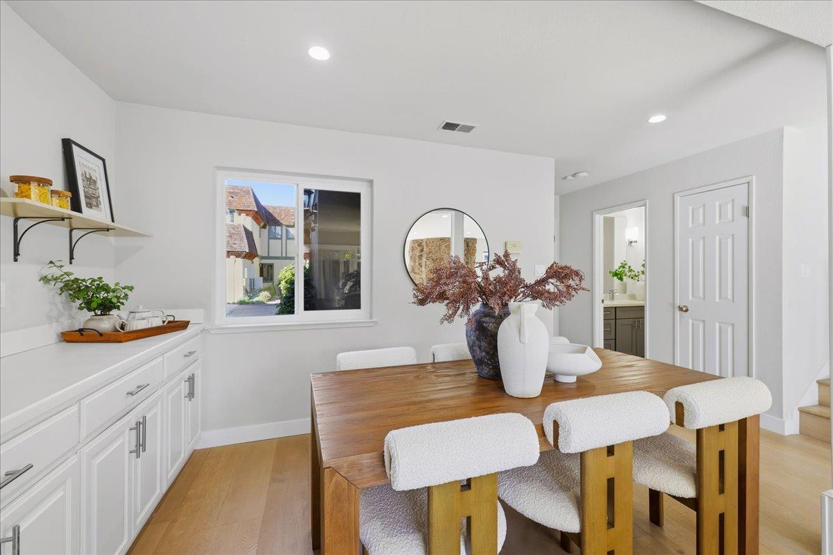 Detail Gallery Image 20 of 68 For 275 S Bayview Ave #N,  Sunnyvale,  CA 94086 - 2 Beds | 2/1 Baths