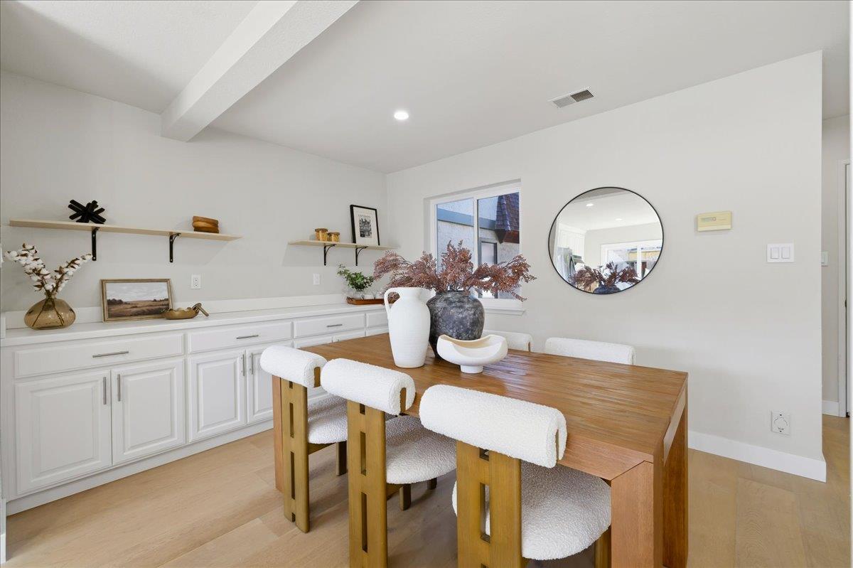 Detail Gallery Image 25 of 68 For 275 S Bayview Ave #N,  Sunnyvale,  CA 94086 - 2 Beds | 2/1 Baths