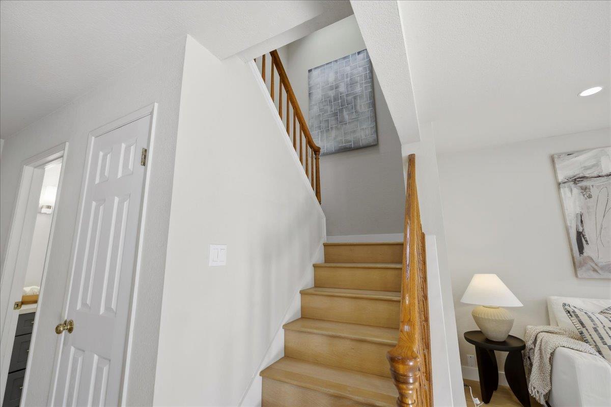 Detail Gallery Image 27 of 68 For 275 S Bayview Ave #N,  Sunnyvale,  CA 94086 - 2 Beds | 2/1 Baths