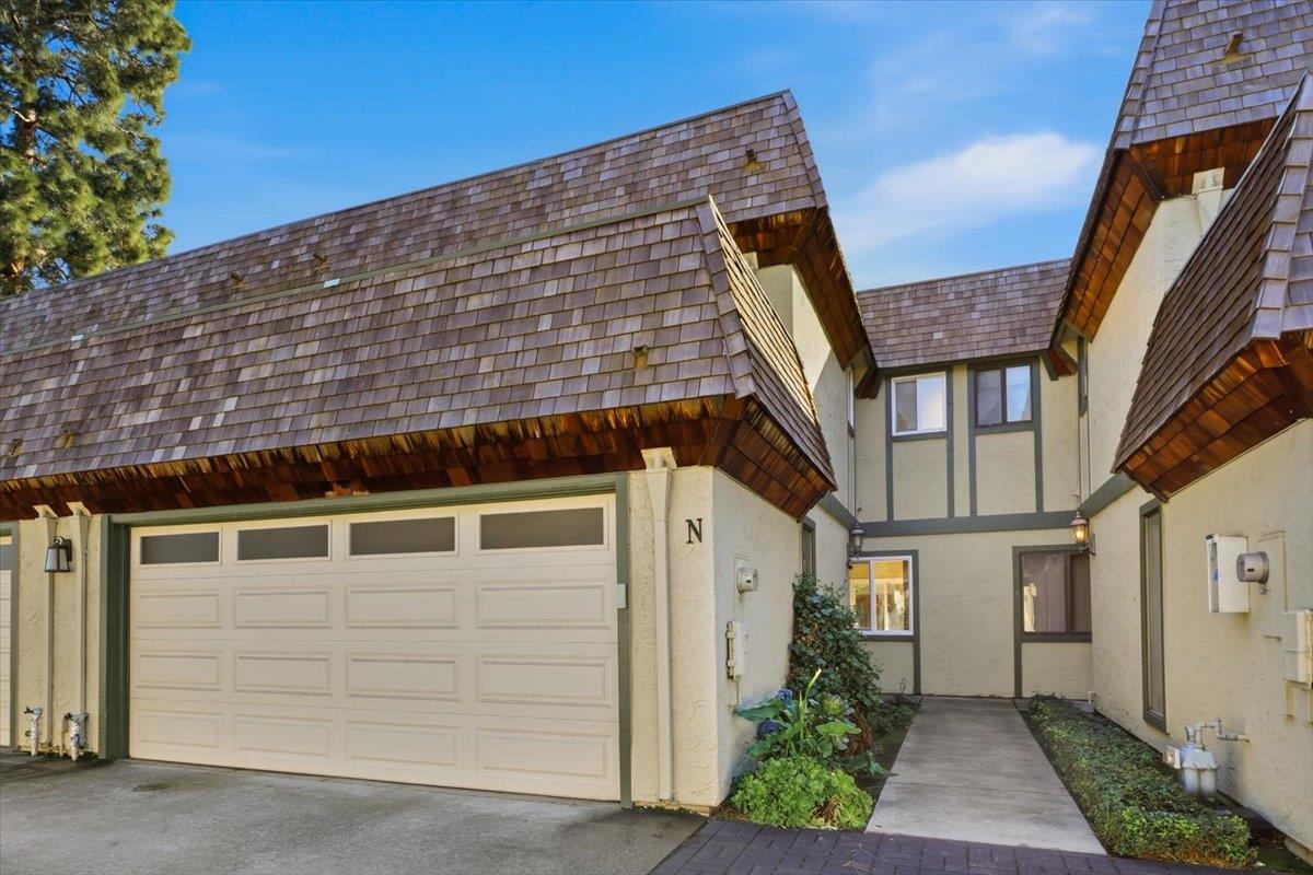 Detail Gallery Image 4 of 68 For 275 S Bayview Ave #N,  Sunnyvale,  CA 94086 - 2 Beds | 2/1 Baths