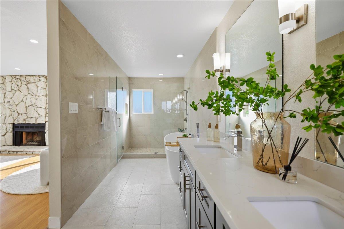 Detail Gallery Image 42 of 68 For 275 S Bayview Ave #N,  Sunnyvale,  CA 94086 - 2 Beds | 2/1 Baths