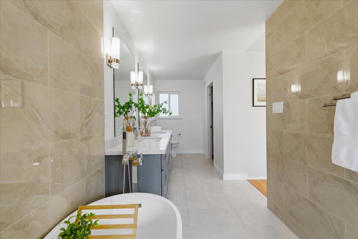 Detail Gallery Image 45 of 68 For 275 S Bayview Ave #N,  Sunnyvale,  CA 94086 - 2 Beds | 2/1 Baths