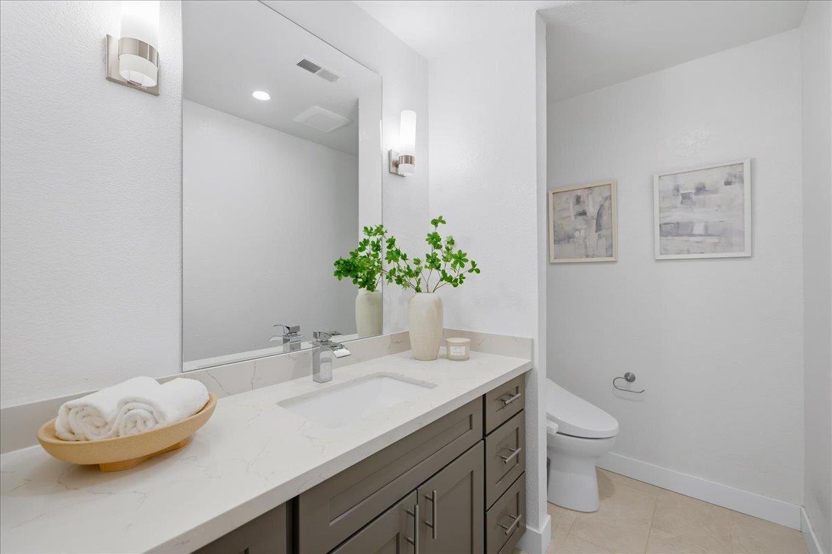 Detail Gallery Image 60 of 68 For 275 S Bayview Ave #N,  Sunnyvale,  CA 94086 - 2 Beds | 2/1 Baths