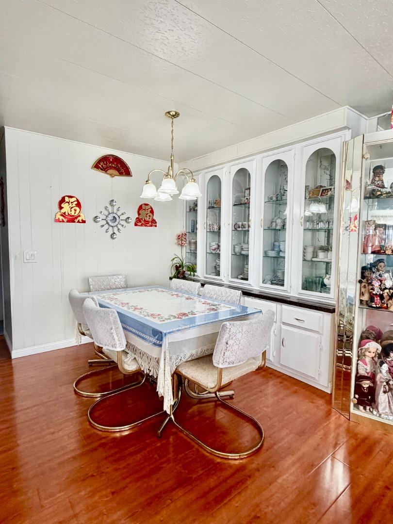 Detail Gallery Image 6 of 11 For 3135 Oakbridge Dr #3135,  San Jose,  CA 95121 - 2 Beds | 2 Baths