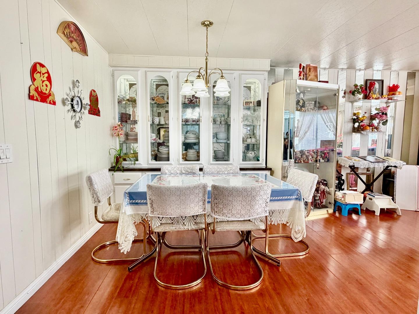 Detail Gallery Image 7 of 11 For 3135 Oakbridge Dr #3135,  San Jose,  CA 95121 - 2 Beds | 2 Baths