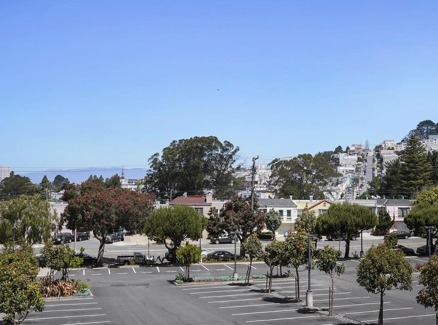 Detail Gallery Image 7 of 18 For 8300 Oceanview Ter #406,  San Francisco,  CA 94132 - 1 Beds | 1 Baths