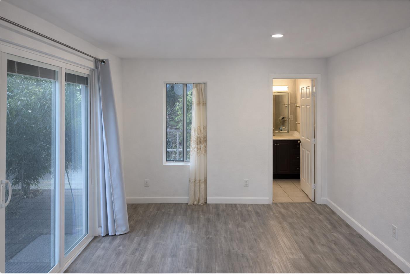 Detail Gallery Image 4 of 9 For 5209 Cronus St, Los Angeles,  CA 90032 - 3 Beds | 2 Baths