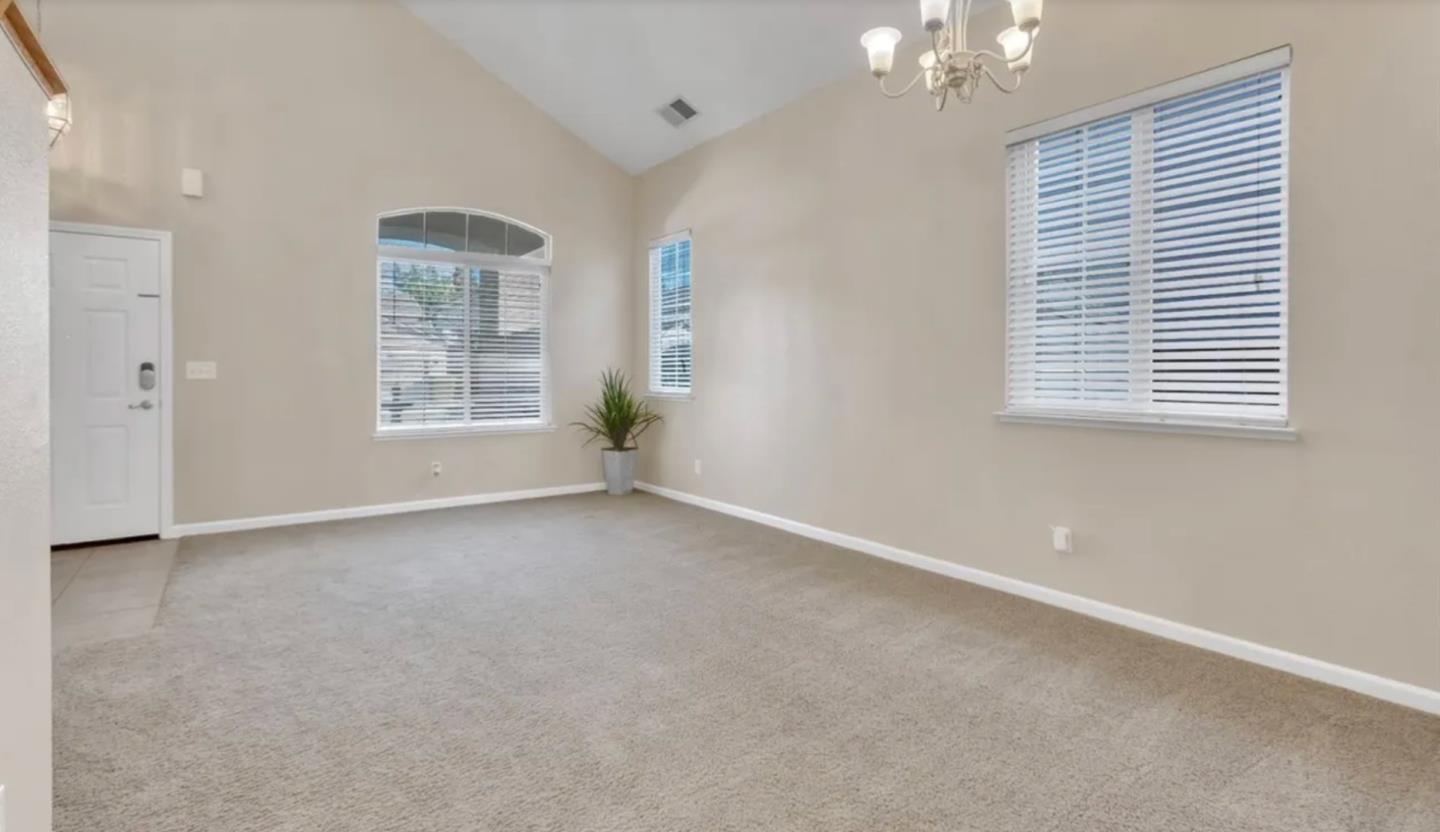 Detail Gallery Image 7 of 9 For 5209 Cronus St, Los Angeles,  CA 90032 - 3 Beds | 2 Baths