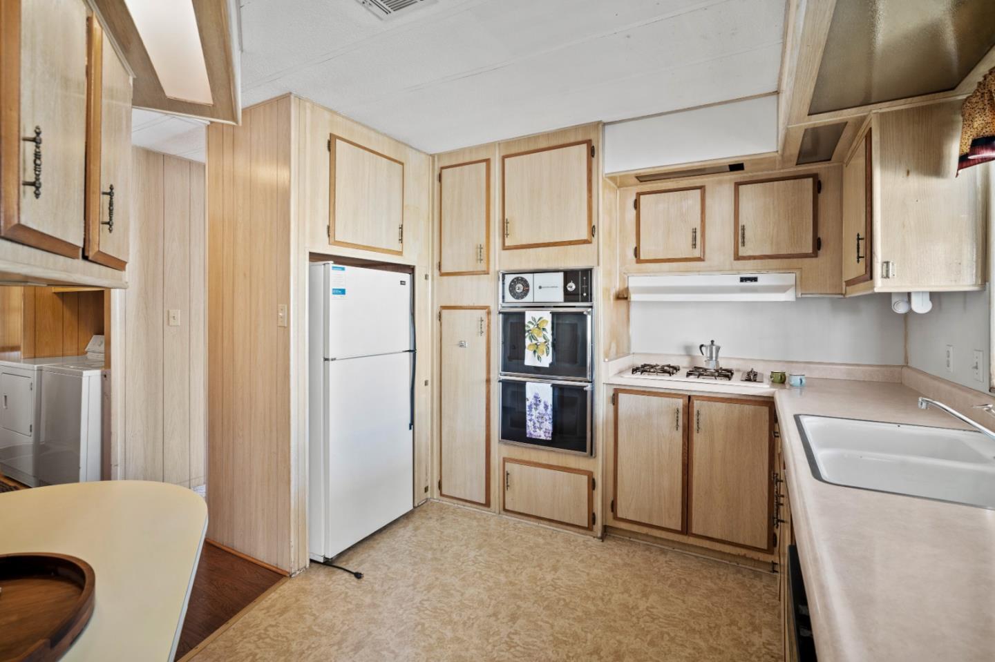 Detail Gallery Image 13 of 44 For 150 Kern St #114,  Salinas,  CA 93905 - 2 Beds | 2 Baths