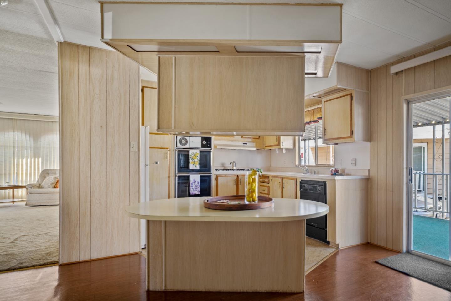 Detail Gallery Image 18 of 44 For 150 Kern St #114,  Salinas,  CA 93905 - 2 Beds | 2 Baths