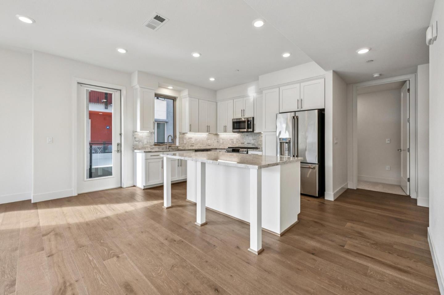 Detail Gallery Image 22 of 71 For 1058 Foster Square Ln #204,  Foster City,  CA 94404 - 2 Beds | 2 Baths