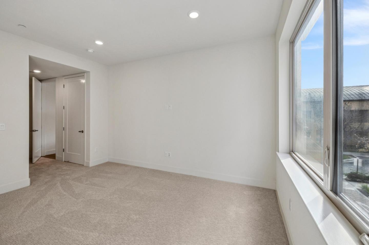 Detail Gallery Image 38 of 71 For 1058 Foster Square Ln #204,  Foster City,  CA 94404 - 2 Beds | 2 Baths