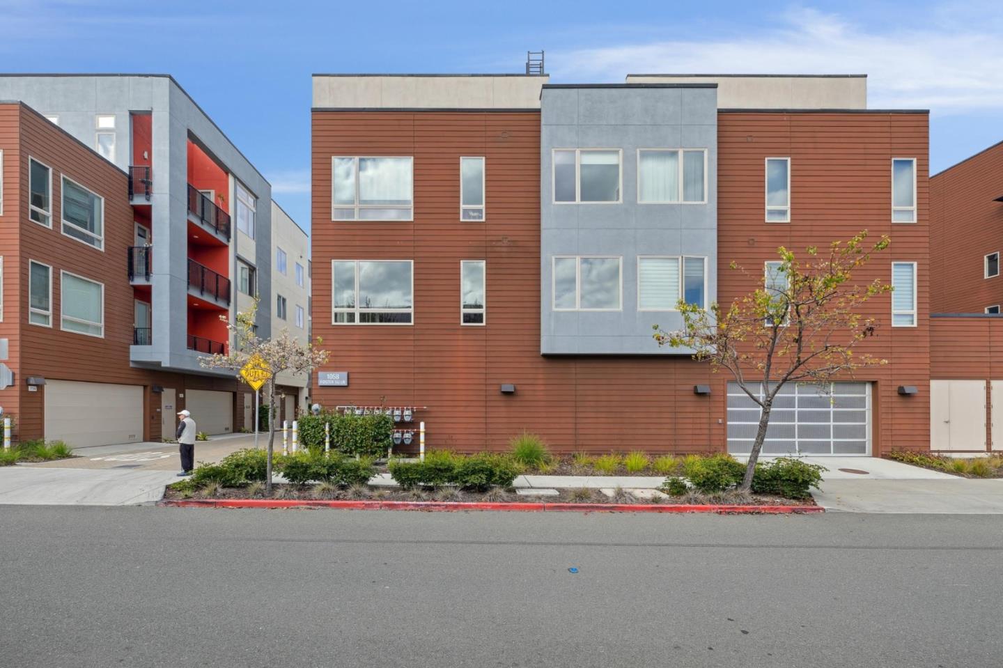 Detail Gallery Image 4 of 71 For 1058 Foster Square Ln #204,  Foster City,  CA 94404 - 2 Beds | 2 Baths